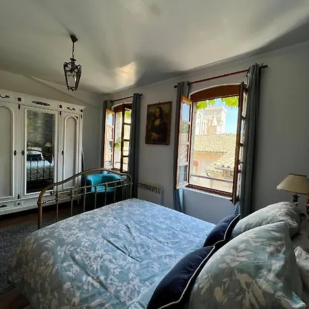 Apartment Renove, Vue Sur Palais Des Papes, Terrasse Et Wifi Troisieme Etage Avignon