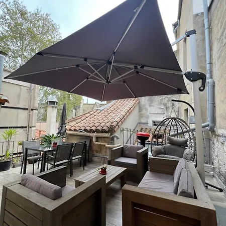 Renove, Vue Sur Palais Des Papes, Terrasse Et Wifi Troisieme Etage *